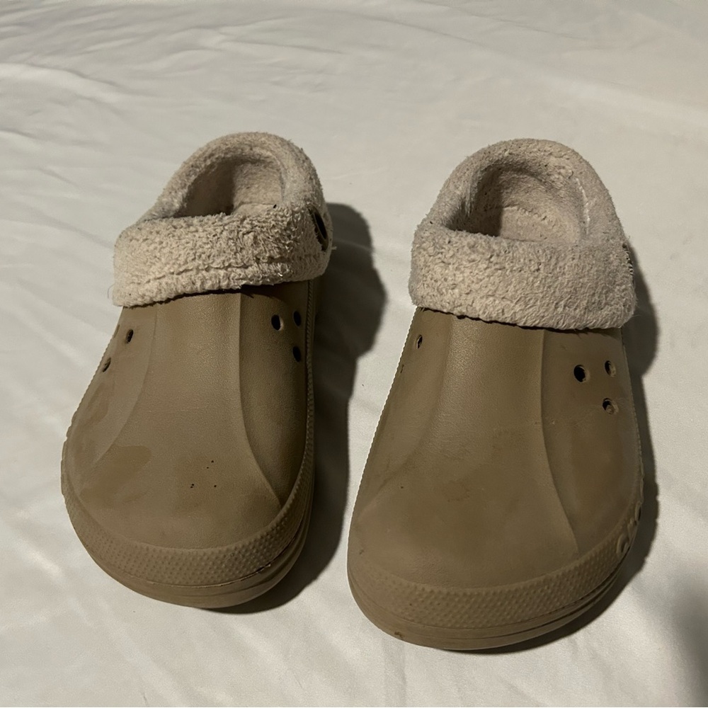 Mens Crocs Cozy Lined Slip-On Clogs in Tan